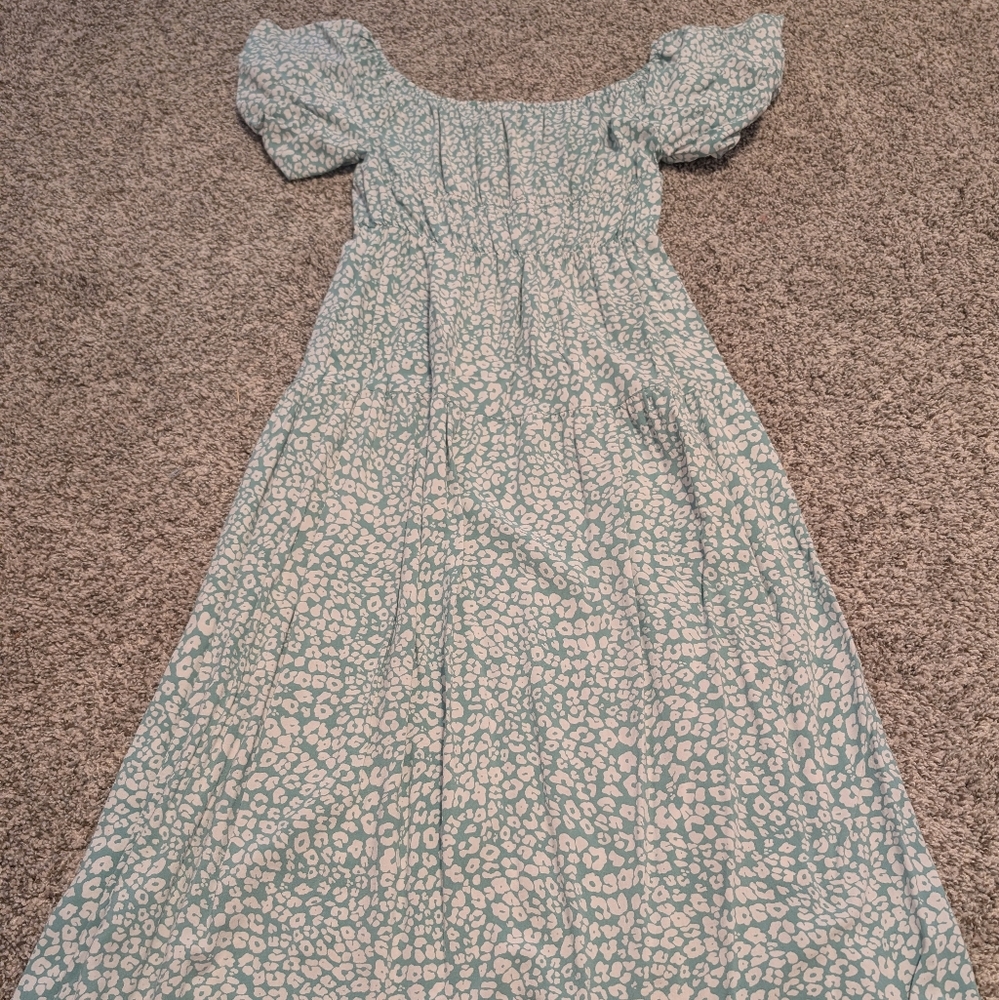 Zesica size small dress